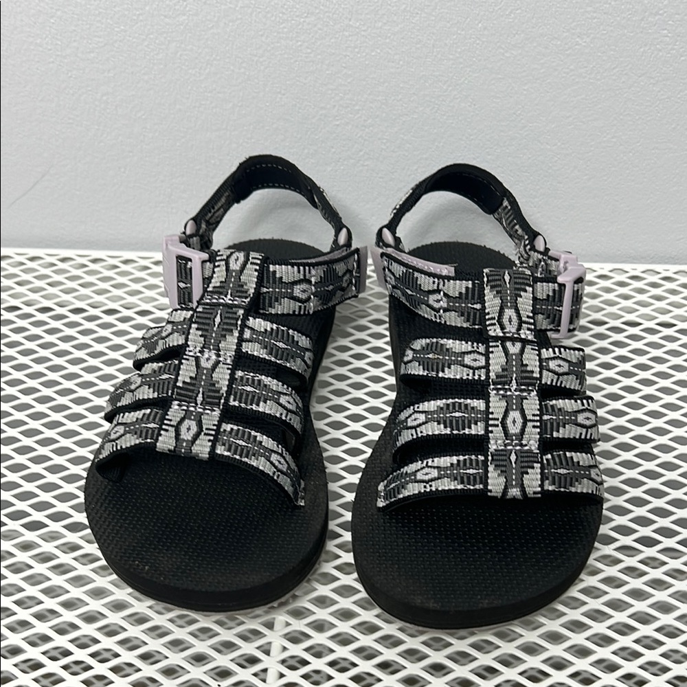 Teva Dorado Sandal Women's size 9 Black and Purple